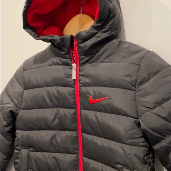 NEW Nike Youth Synthetic Fill Jacket - Picture 2 of 9